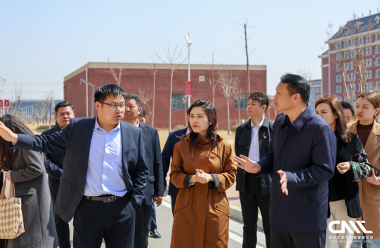 开封市教体局领导一行调研郑州AG尊时凯龙人生就博官方网站兰考学院